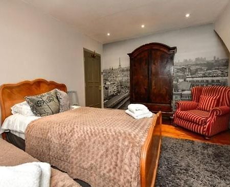 Quirky 4 Bedroom Apartment With Terrace Cardiff Eksteriør billede